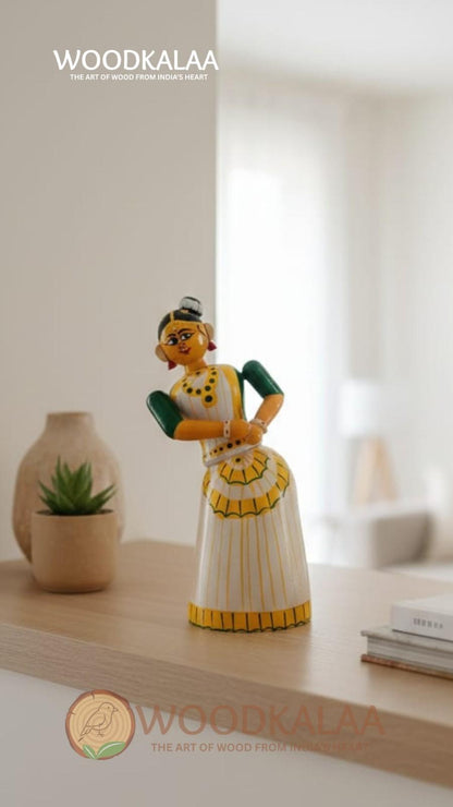 DANCING KERALA KUTTI