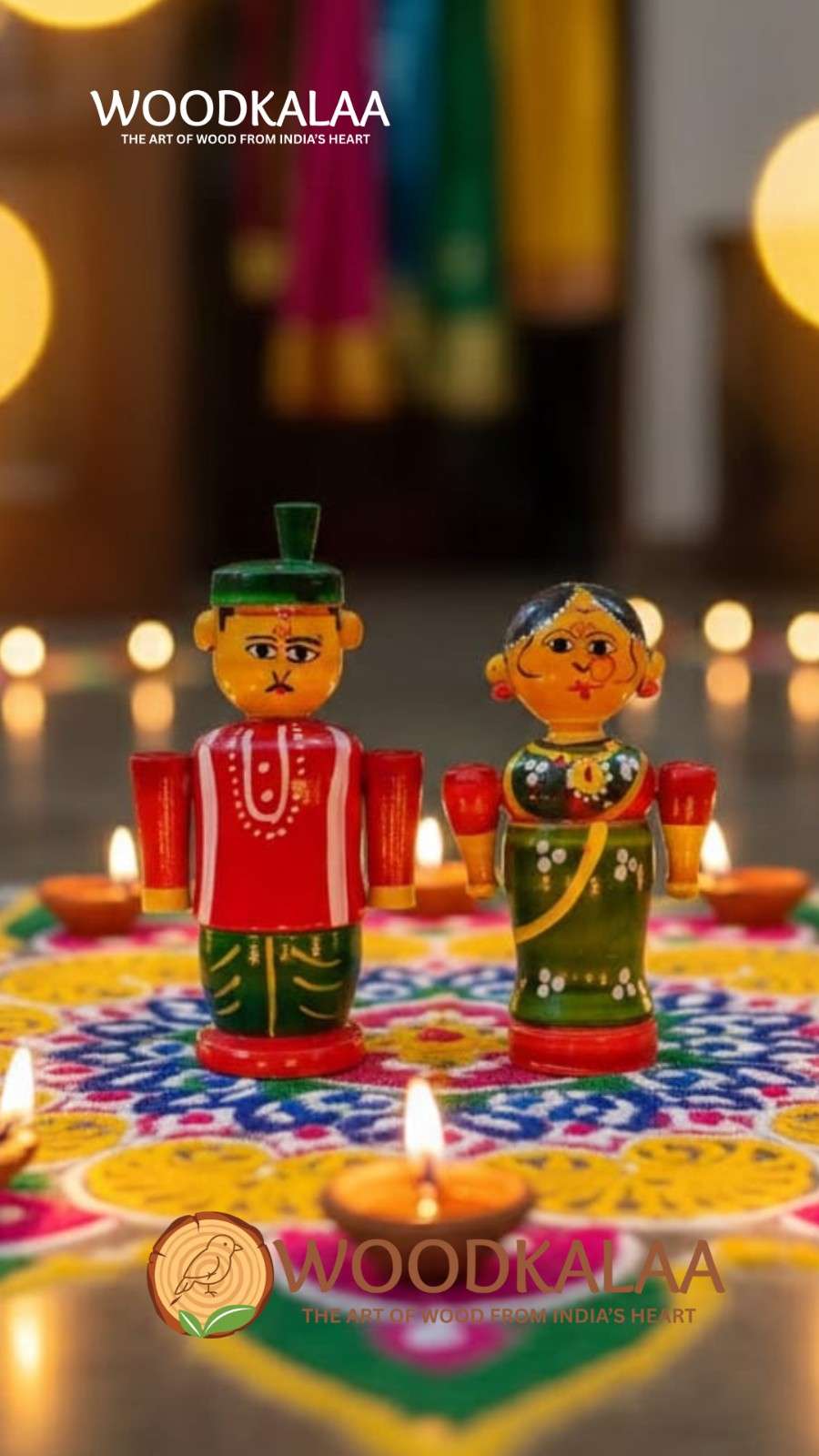 WOODEN VILLAGE-STYLE COUPLE